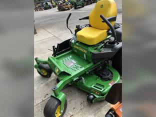 2025 John Deere Z720E
