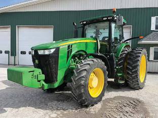 2015 John Deere 8270R