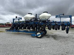 2010 Kinze 3660ASD
