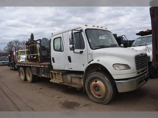 2010 Freightliner BUSINESS CLASS M2 106