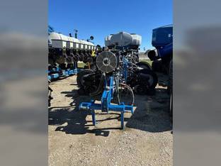 2022 Kinze 4905