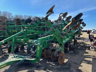 2022 John Deere 2730