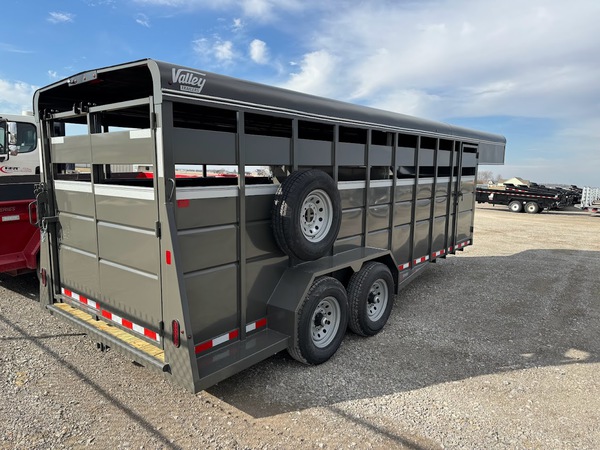2024 Valley 20'x6'8"x6'6" gn stock trailer