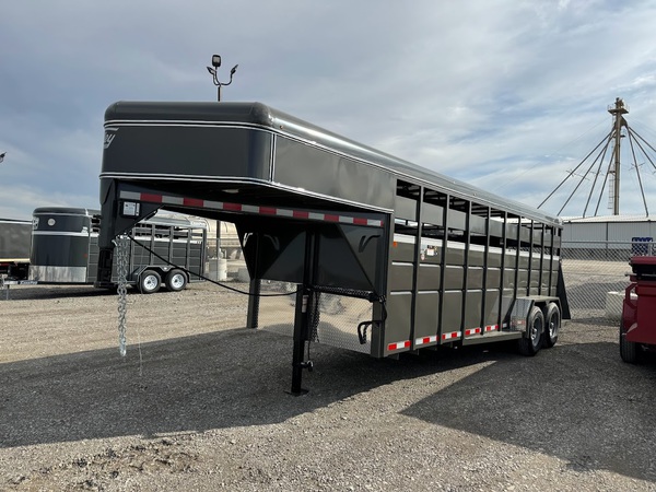 2024 Valley 20'x6'8"x6'6" gn stock trailer