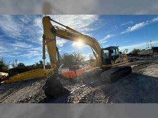 2019 Komatsu PC240 LC-11