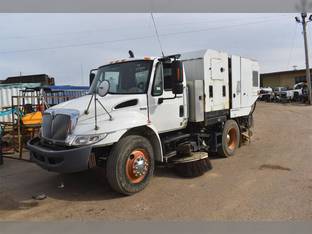 2009 International DURASTAR 4300