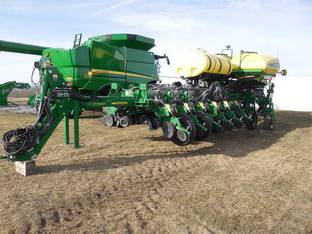 2019 John Deere 1775NT