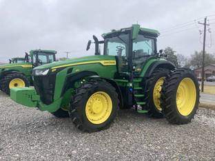 2022 John Deere 8R 310