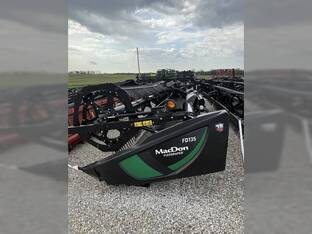 2019 MacDon Industries FD135