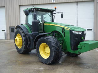 2018 John Deere 8270R