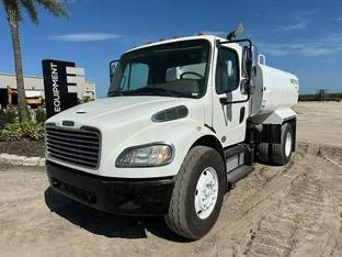 2014 Freightliner BUSINESS CLASS M2 106