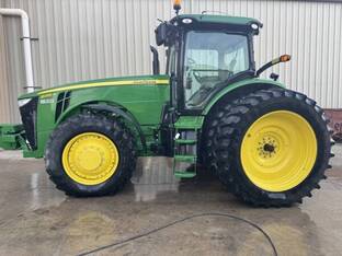 2011 John Deere 8285R