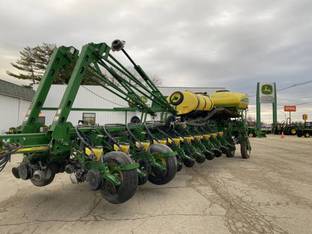 2010 John Deere 1770NT CCS