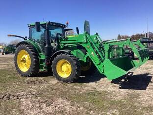2022 John Deere 6R 155