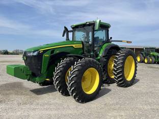 2023 John Deere 8R 310