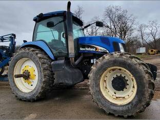 New Holland TG285