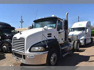 2009 Mack PINNACLE CXU612