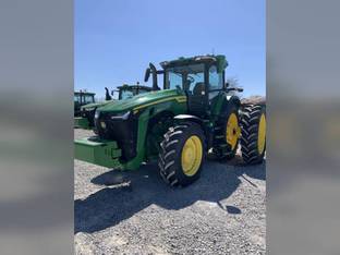 2022 John Deere 8R 310