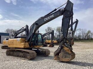 2014 John Deere 210G LC