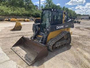 2019 John Deere 325G