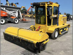 2018 Superior Broom SM74J