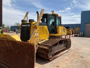 2018 Komatsu D65WX-18