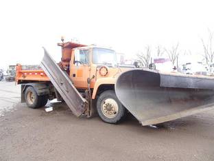 1997 Ford L8000