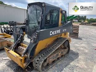 2016 John Deere 323E