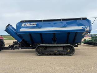 2015 Kinze 1300