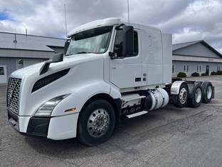 2020 Volvo VNL84T400