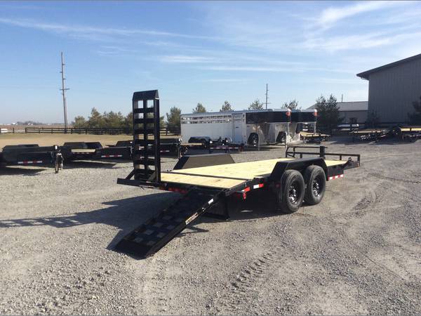 2024 Load Trail 83x18' 14k equipment trailer fold up ram