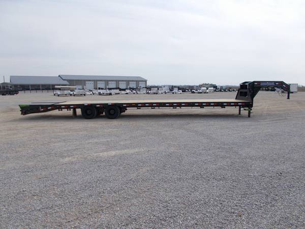 2023 Load Trail 102x40' gooseneck trailer 24k max ramps