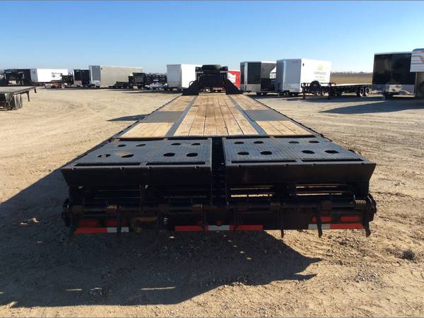 2016 Big Tex 102x40' gooseneck trailer 25.9k max ram