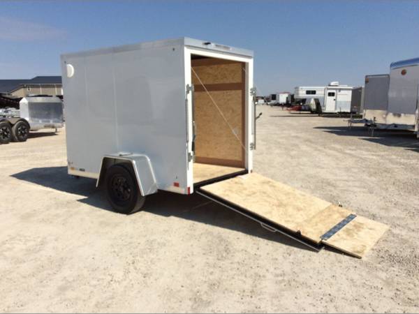 2025 Cross 5x8' enclosed cargo trailer single axle