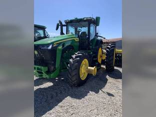 2022 John Deere 8R 310