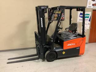 2022 Doosan B20T-7 Plus