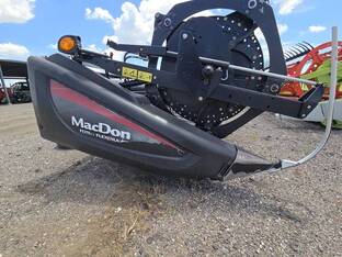2014 MacDon Industries FD75S