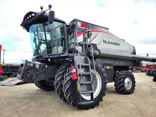 2016 Gleaner S97