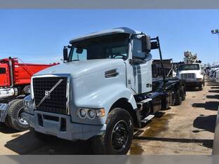 2012 Volvo VHD64F200