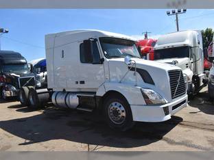 2011 Volvo VNL64T630