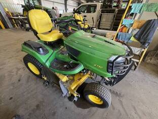 2016 John Deere X730