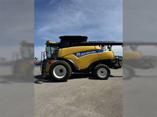 2013 New Holland CR7090