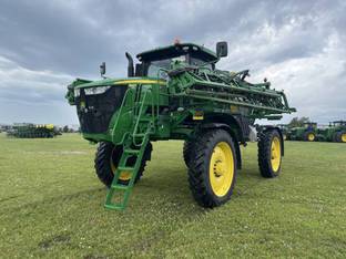 2021 John Deere R4044