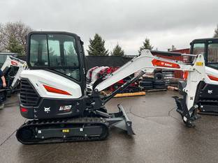 2024 Bobcat E32i