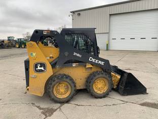 2023 John Deere 318G