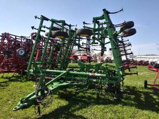 2010 John Deere 2210