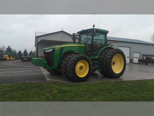 2011 John Deere 8310R
