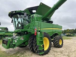 2023 John Deere S780