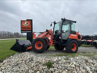 2025 Kubota R640