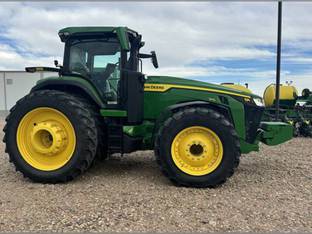 2023 John Deere 8R 370